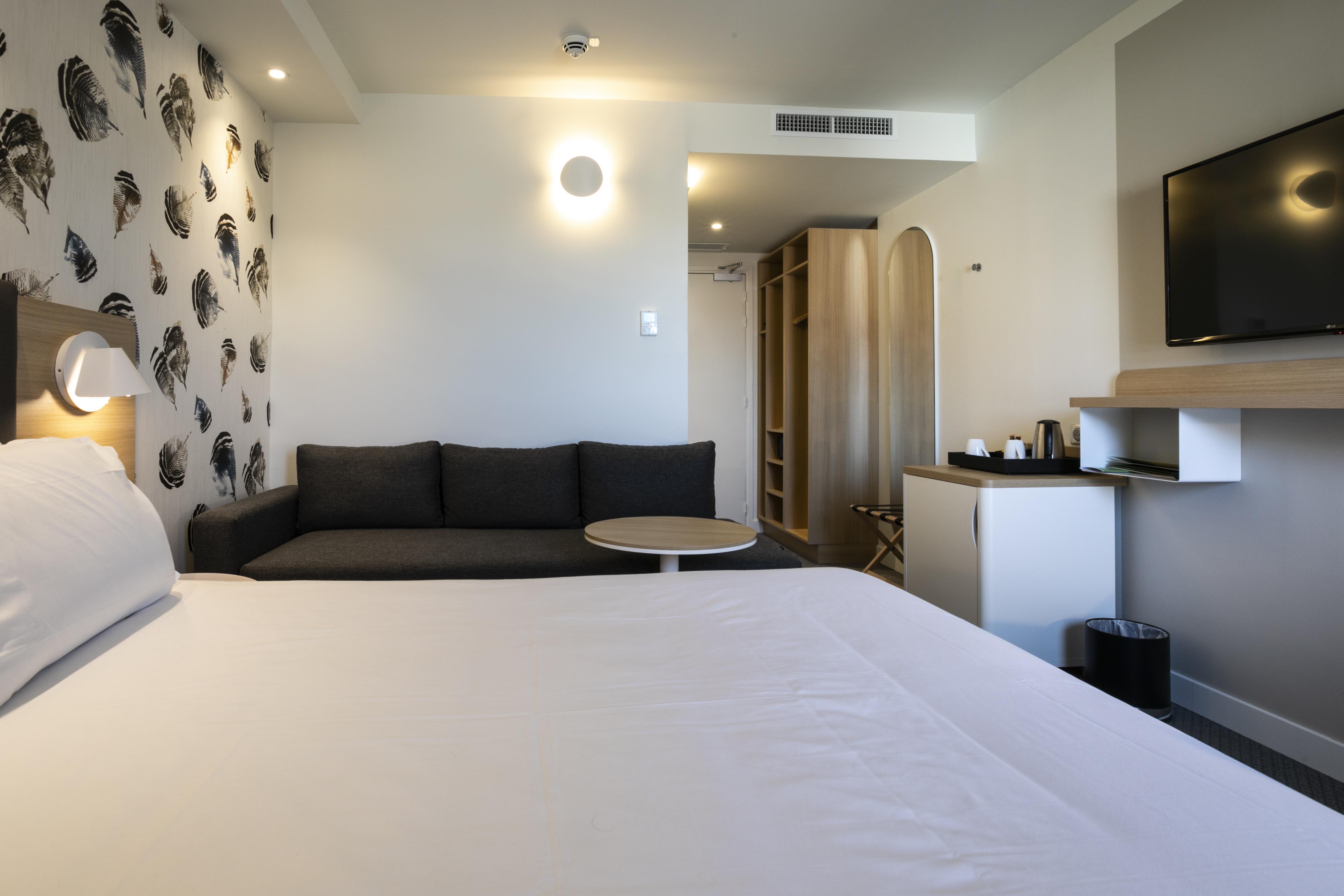 Holiday Inn Perpignan, An Ihg Hotel Ngoại thất bức ảnh