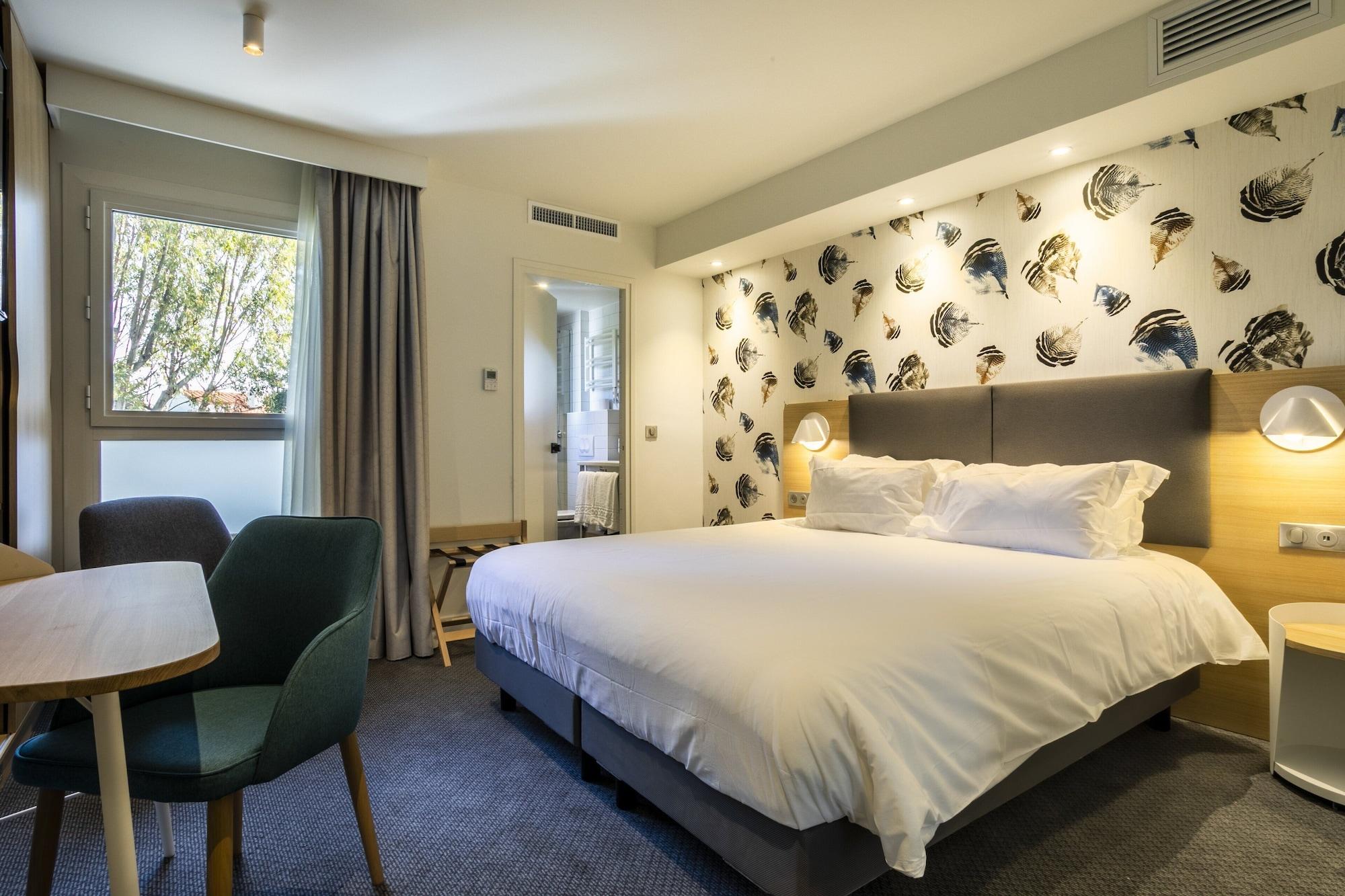 Holiday Inn Perpignan, An Ihg Hotel Ngoại thất bức ảnh