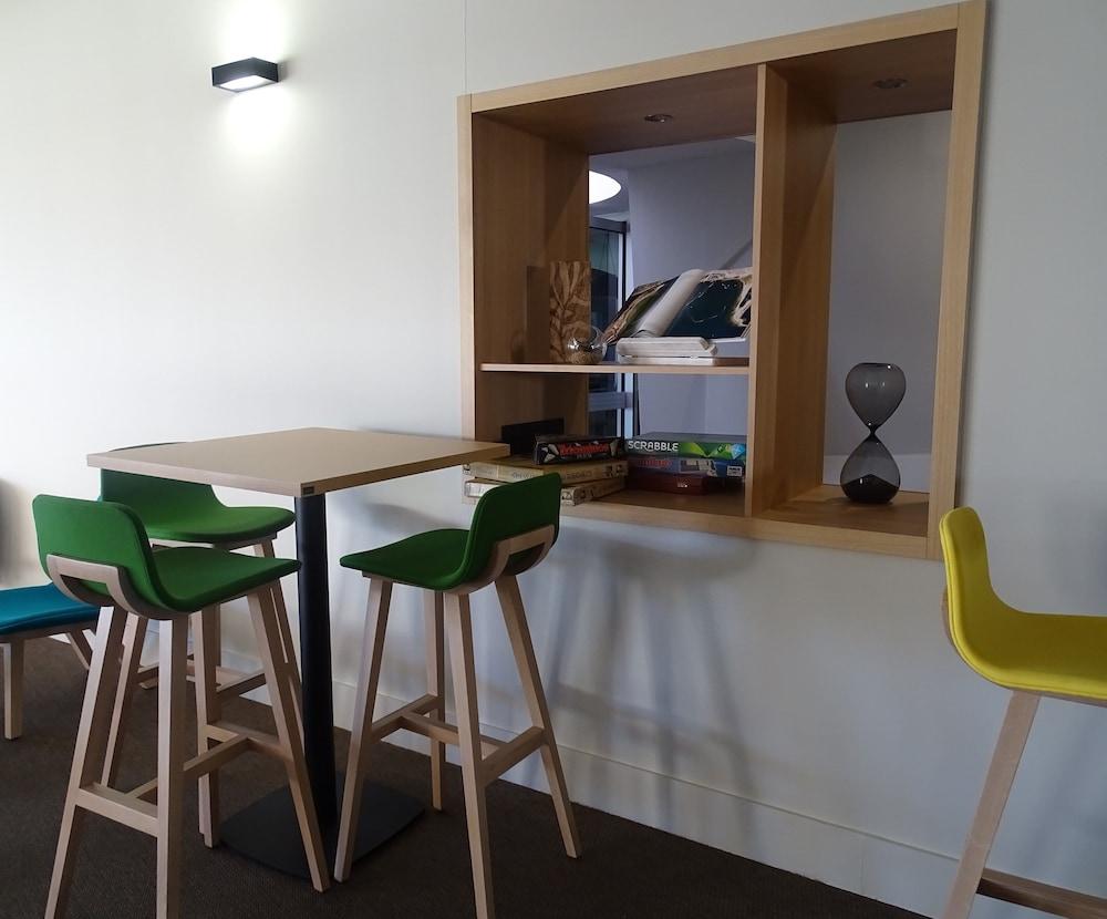 Holiday Inn Perpignan, An Ihg Hotel Ngoại thất bức ảnh