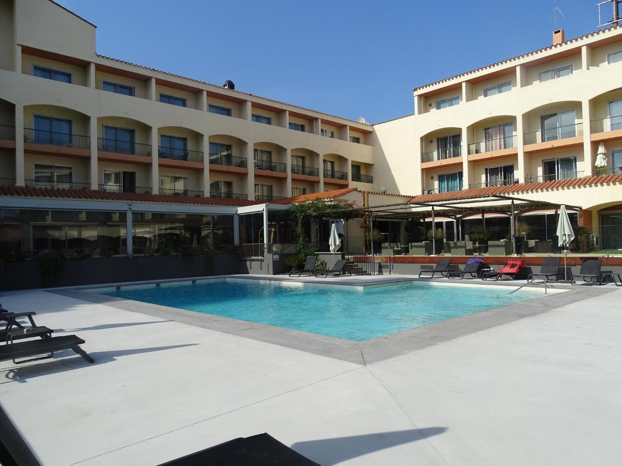 Holiday Inn Perpignan, An Ihg Hotel Ngoại thất bức ảnh