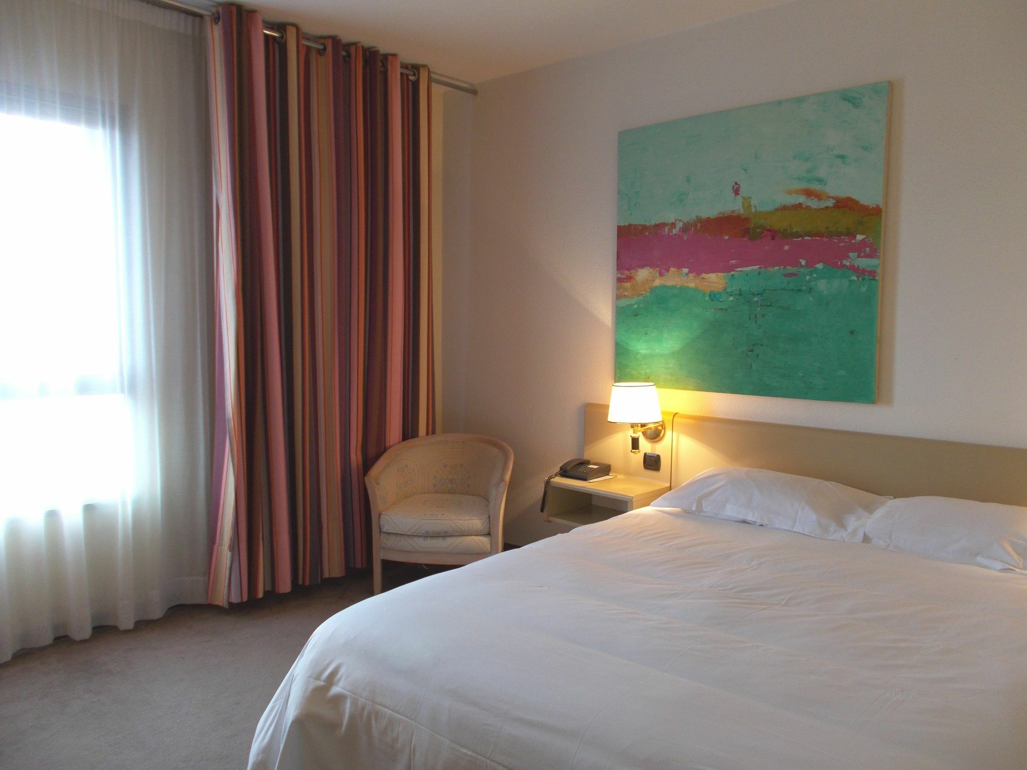 Holiday Inn Perpignan, An Ihg Hotel Ngoại thất bức ảnh